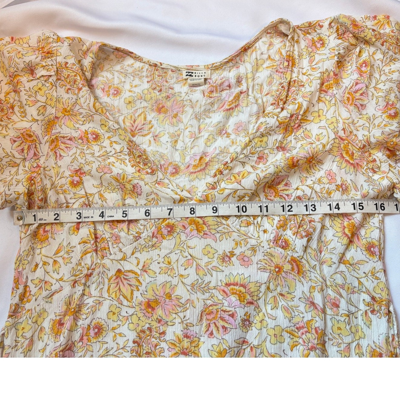 Billabong Floral Wrap Mini Dress Tie Waist Flutter Sleeve Women’s M