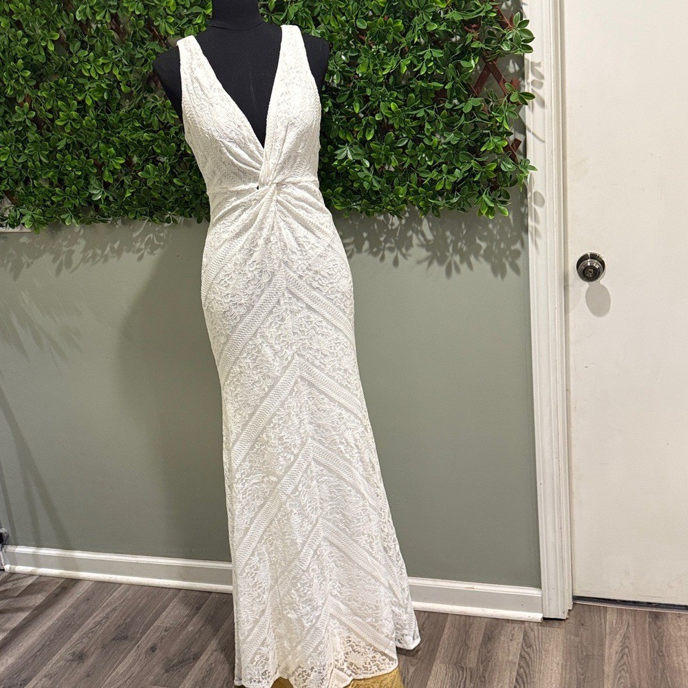 Adoring Attachment White Lace Twist-Front Sleeveless Dress