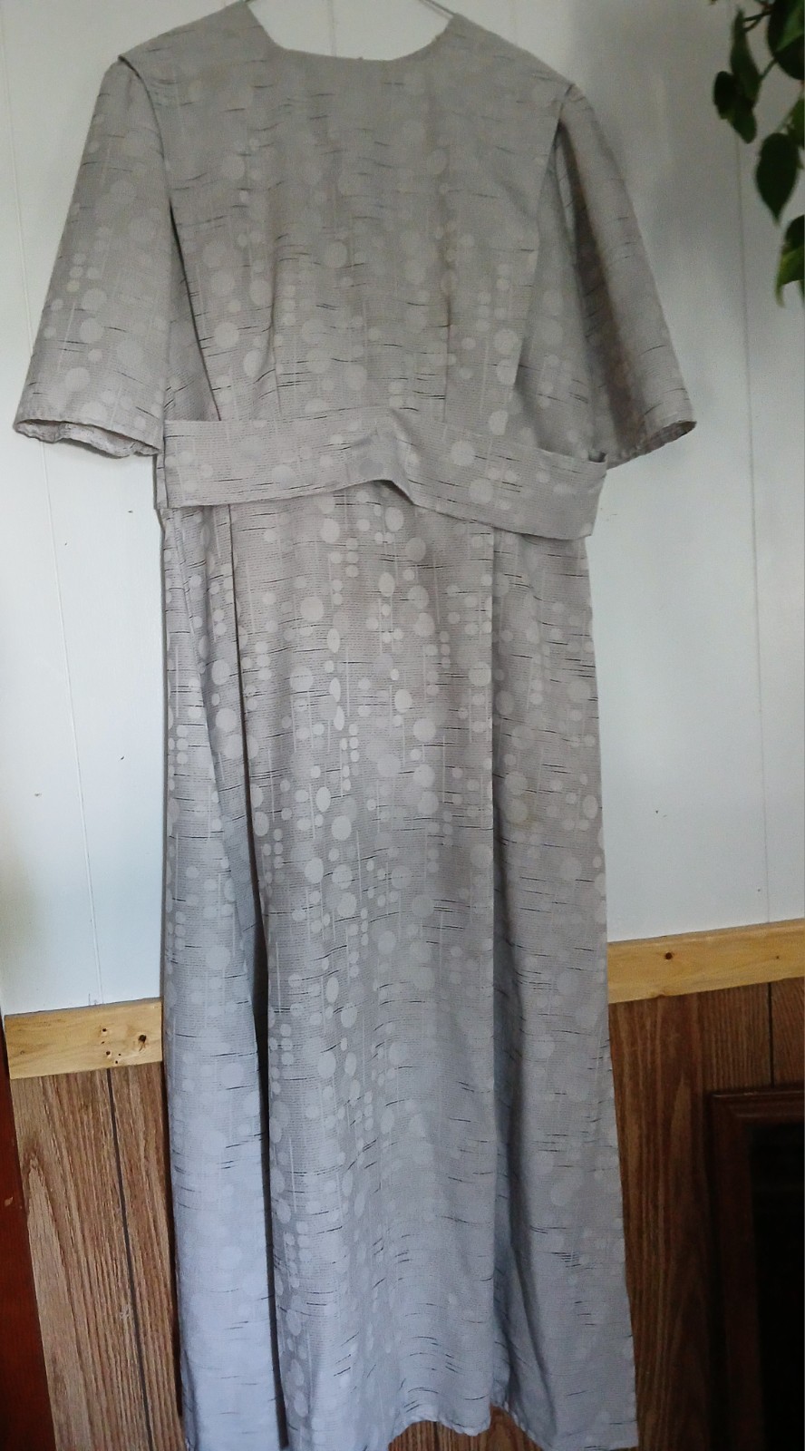 Gray Polka Dot Mennonite Dress Women’s M Regular 3/4 Sleeve Round Neck Long