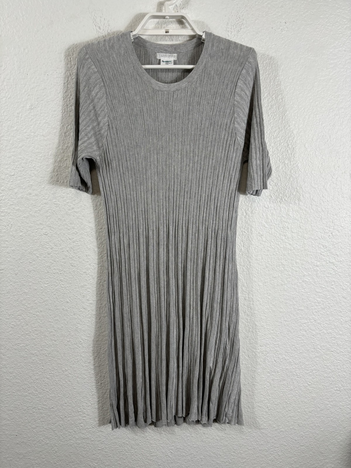 Cooperative Dress Womens Medium Gray Ribbed Knit Short Sleeve Pleated Stretch