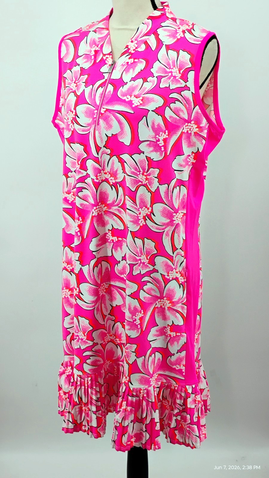 NEW Tail Activewear Nabila Sleeveless Dress UPF 50 Pink Sugar Blossom Floral XL