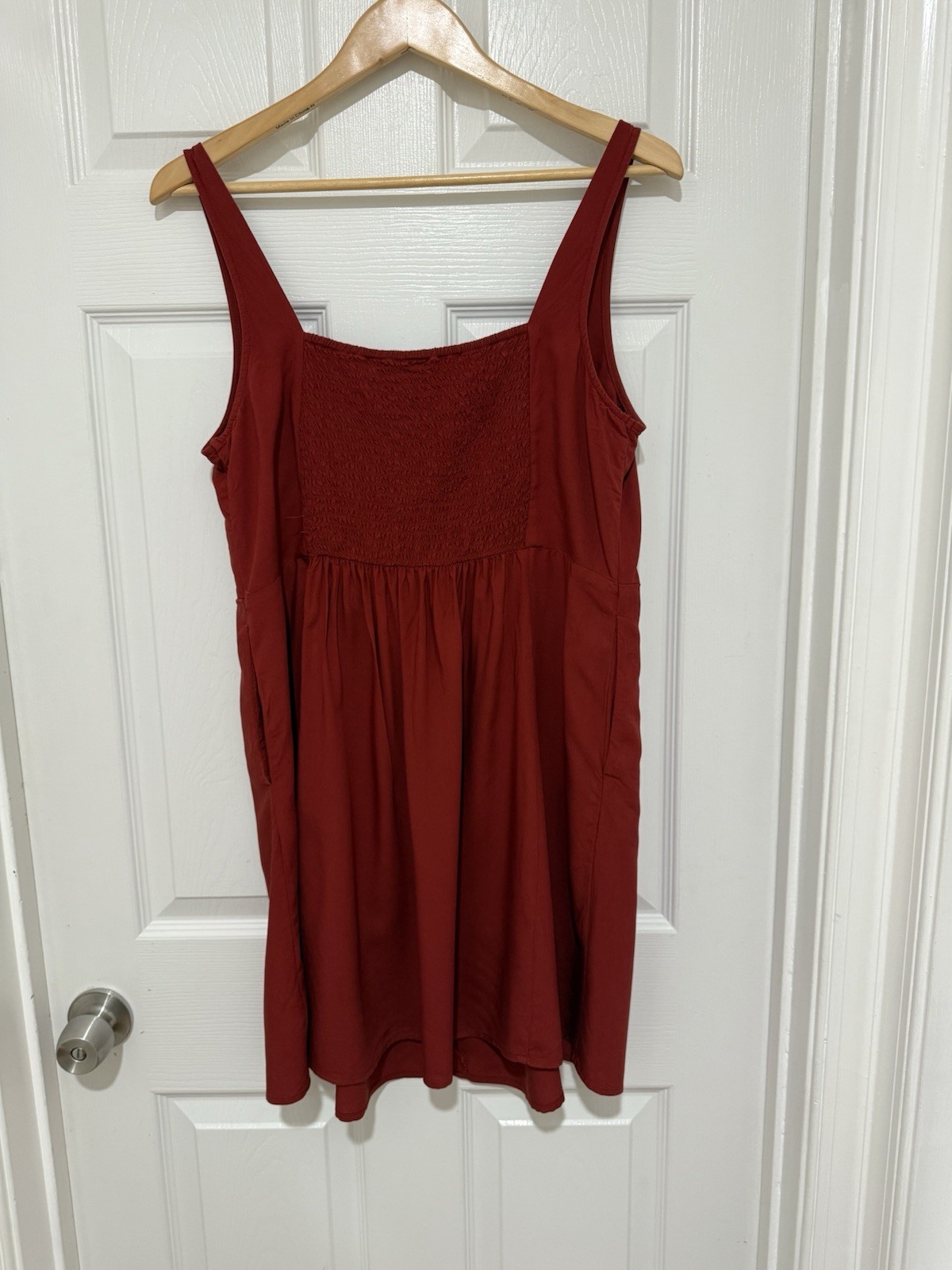 OLD NAVY Women’s Flame Scarlet Red Sleeveless Smocked Bodice Tank Mini Dress SZL
