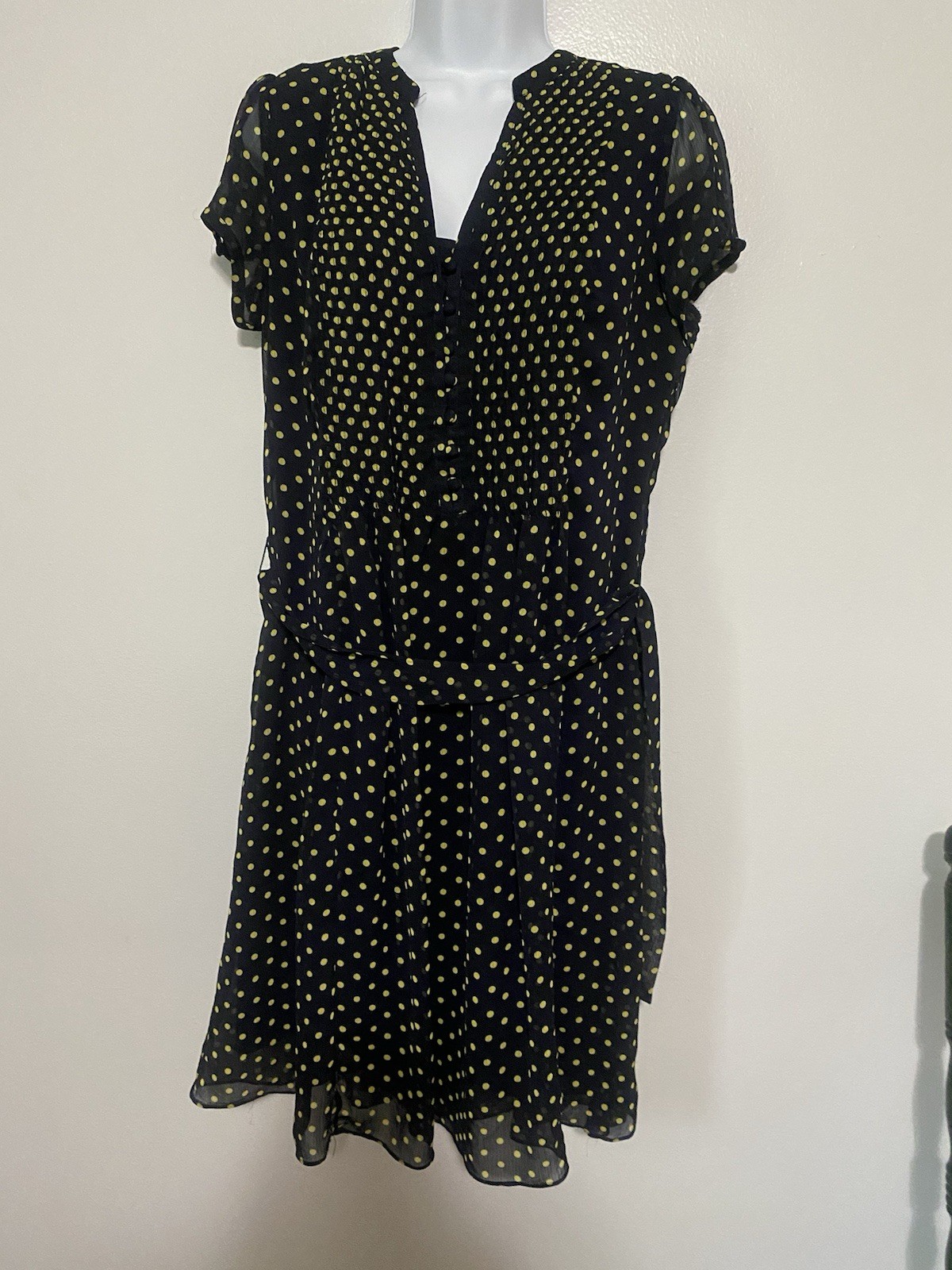 DB established 1962 Women’s Polka Dot Pleated Button Tie Belt Dress Size 10