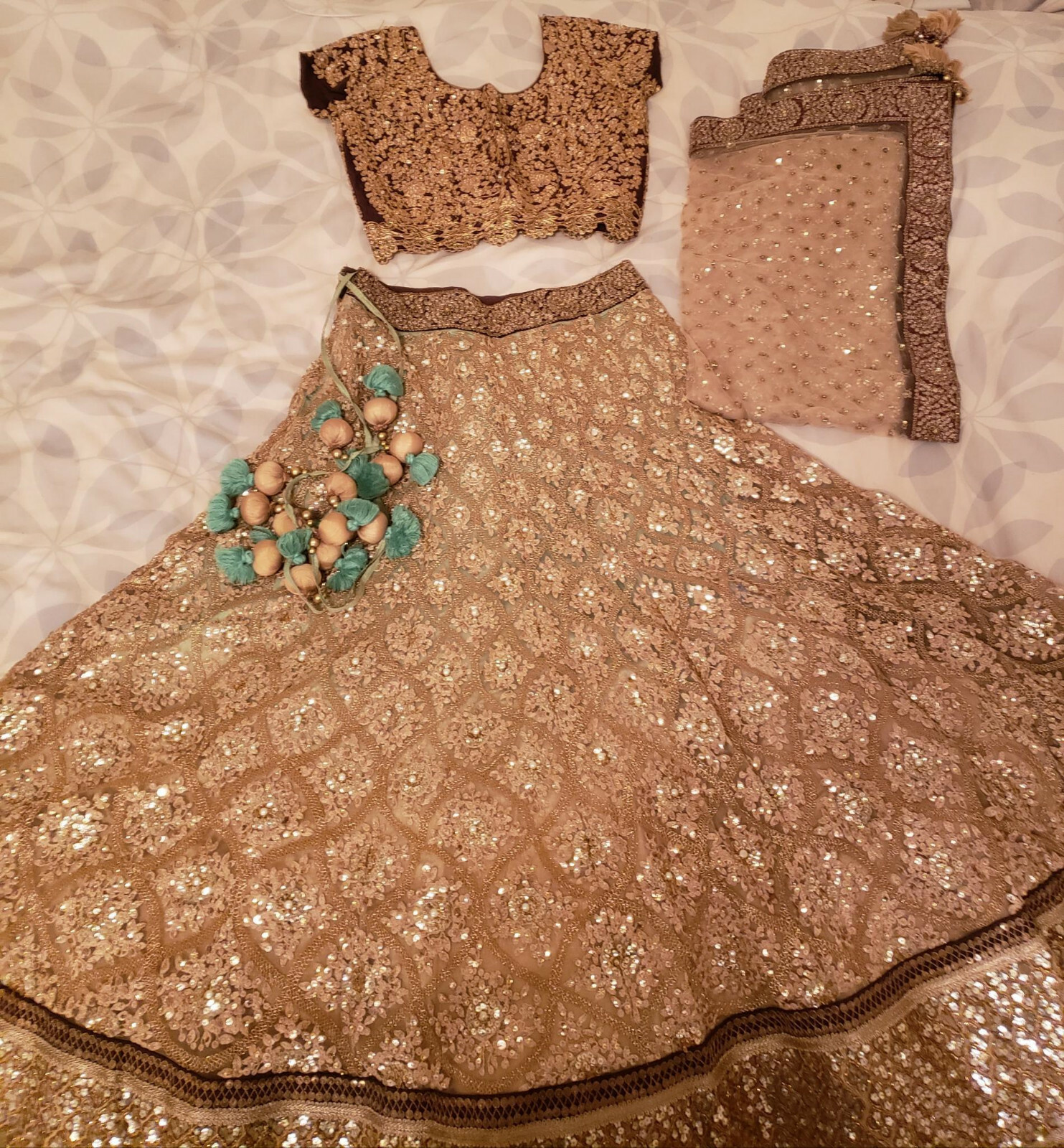 STUNNING bridal GOLD Lehenga/ghaghra choli (adjustable)