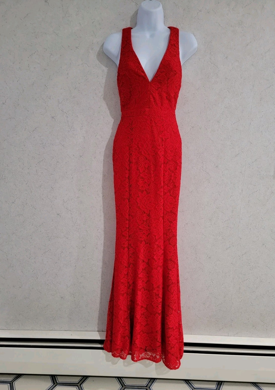 NWOT Cherry Red Lace Dress Size S Fit & Flare Gown Open Back Holiday Party Prom
