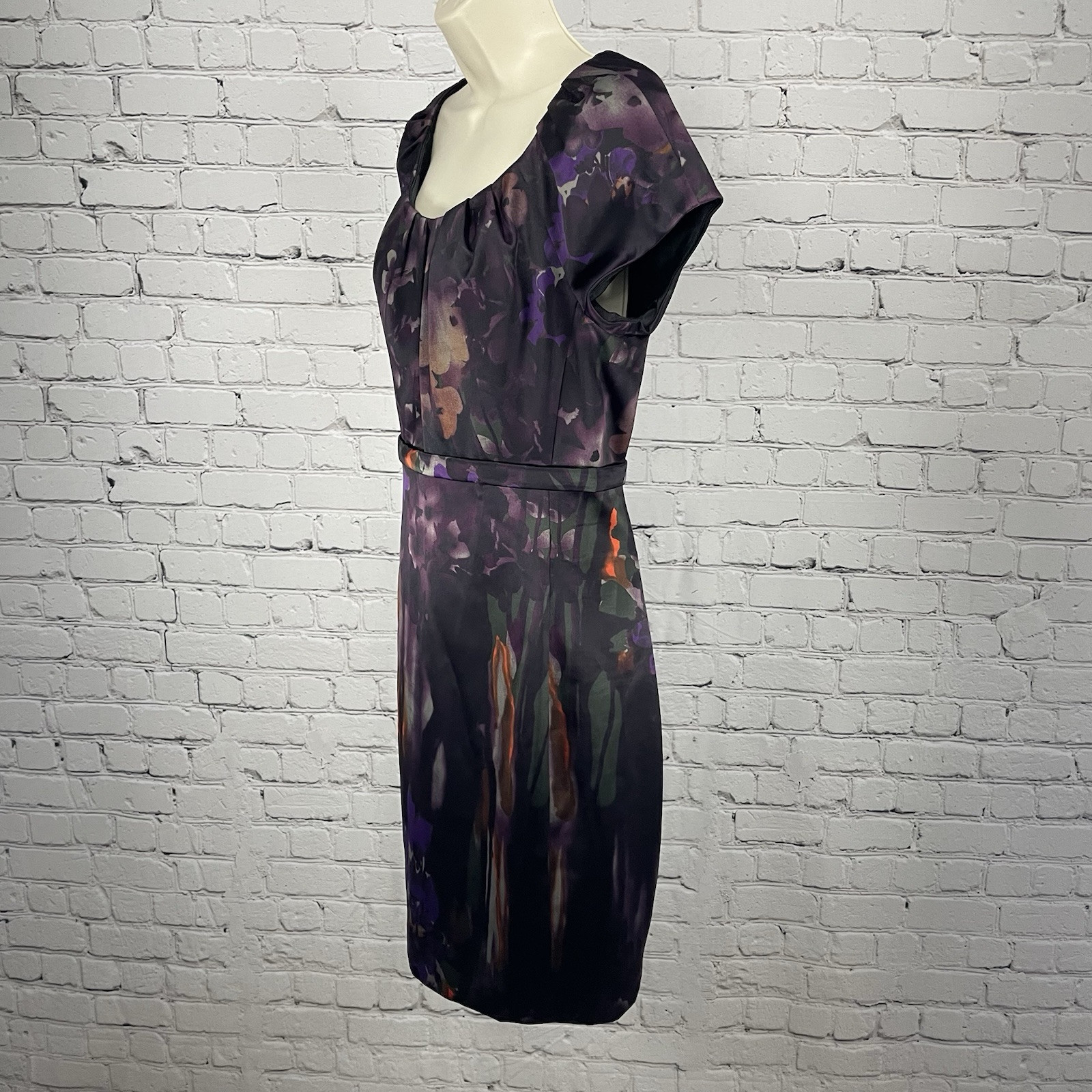 NWT Tahari Purple Floral Aladdin Ember Dress Ruched Zipped Belted Size US 4