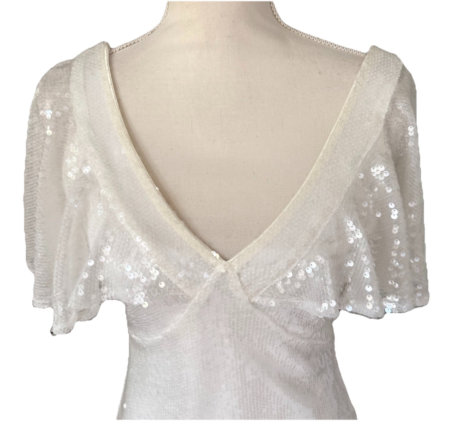 New W/Tags Lulus Iridescent Sequin Midi Dress Ruffle Neckline Sleeves Sz M