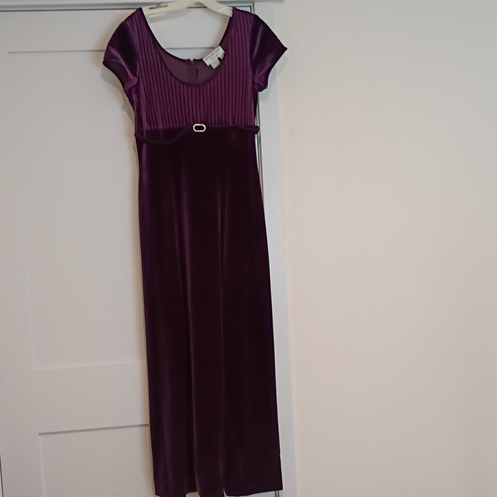 Papell Boutique Plum Polyester Maxi Dress Pleated Buckle Scoop Neck Zip 12
