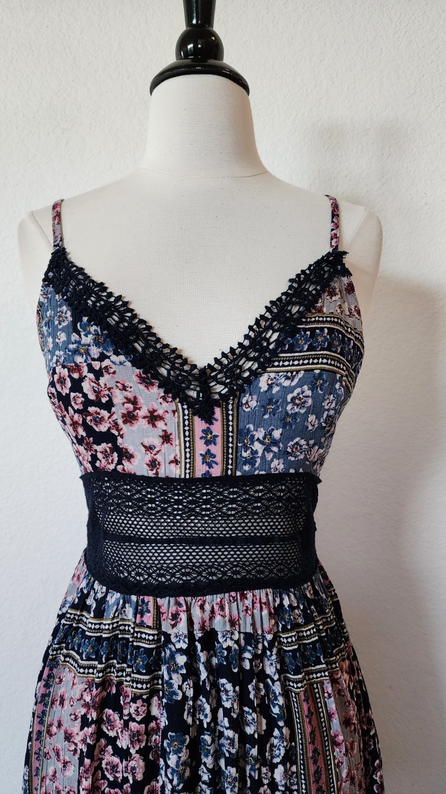 New Anthro Maxi Dress Size Small Navy Floral Coquette Crochet Boho Brunch