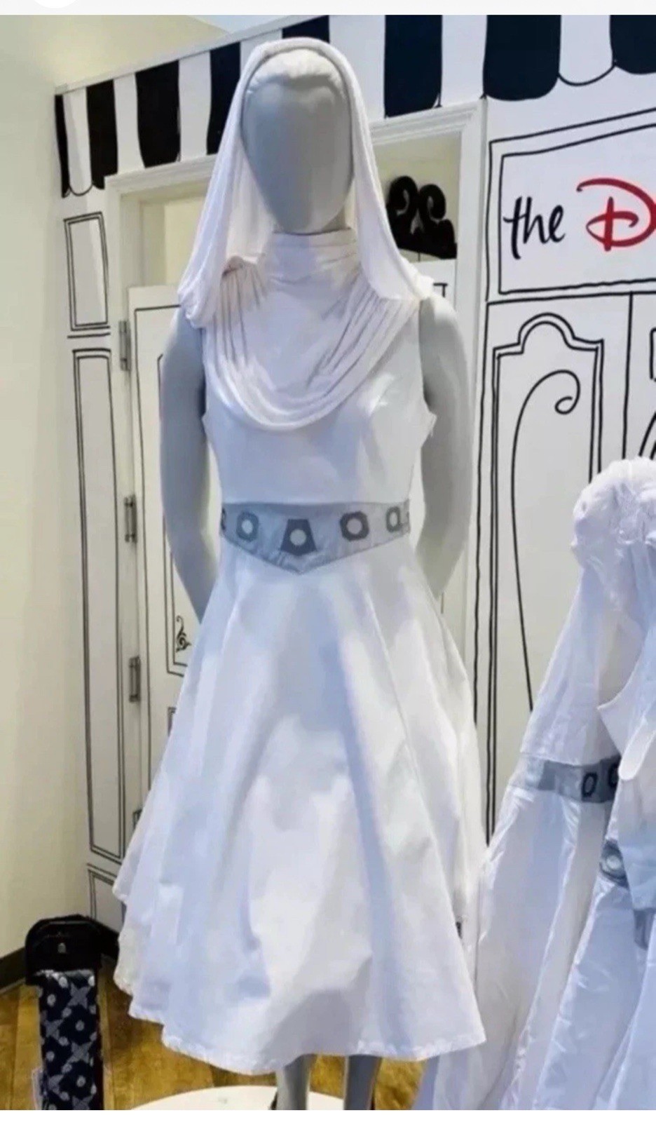 Her Universe Disney Dress Shop Star Wars Princess Leia White Hooded Dress Size M