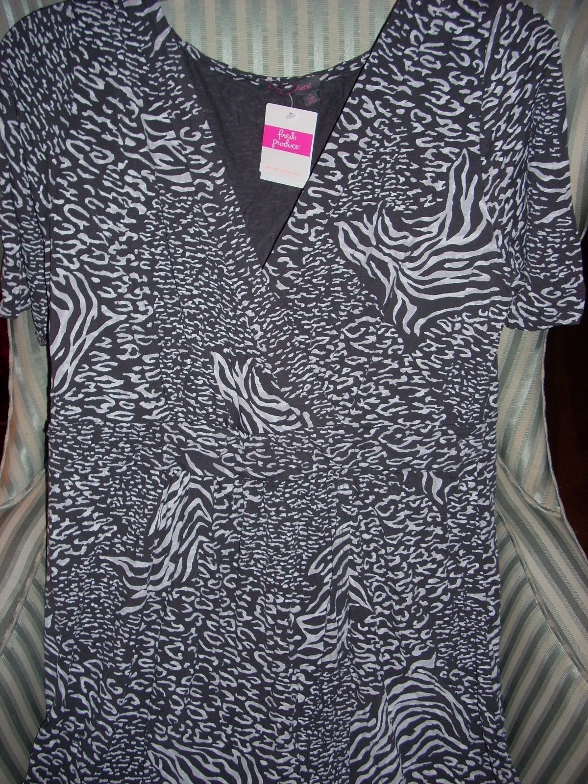 NWT FRESH PRODUCE FLUTTER DRESS IN TUNISIA DESIGN …..FLATTERING RET $89 (M)