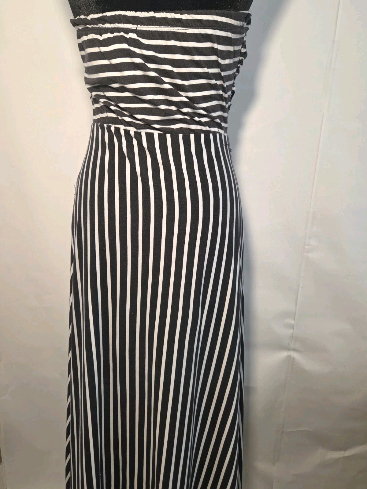Women’s Strapless Maxi Black & White Striped Dress