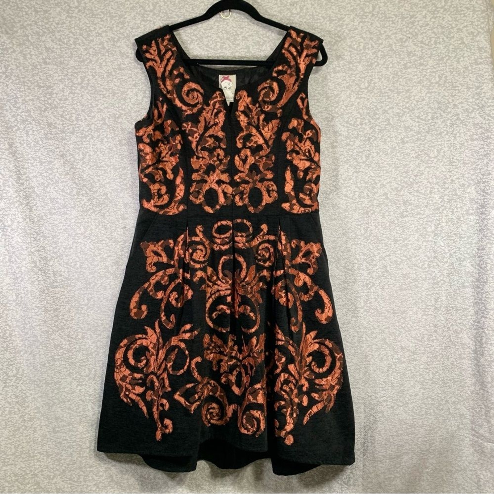 YOANA BARASCHI Black and Peach/Copper Lace Brocade Pattern Women’s Size 12 #954