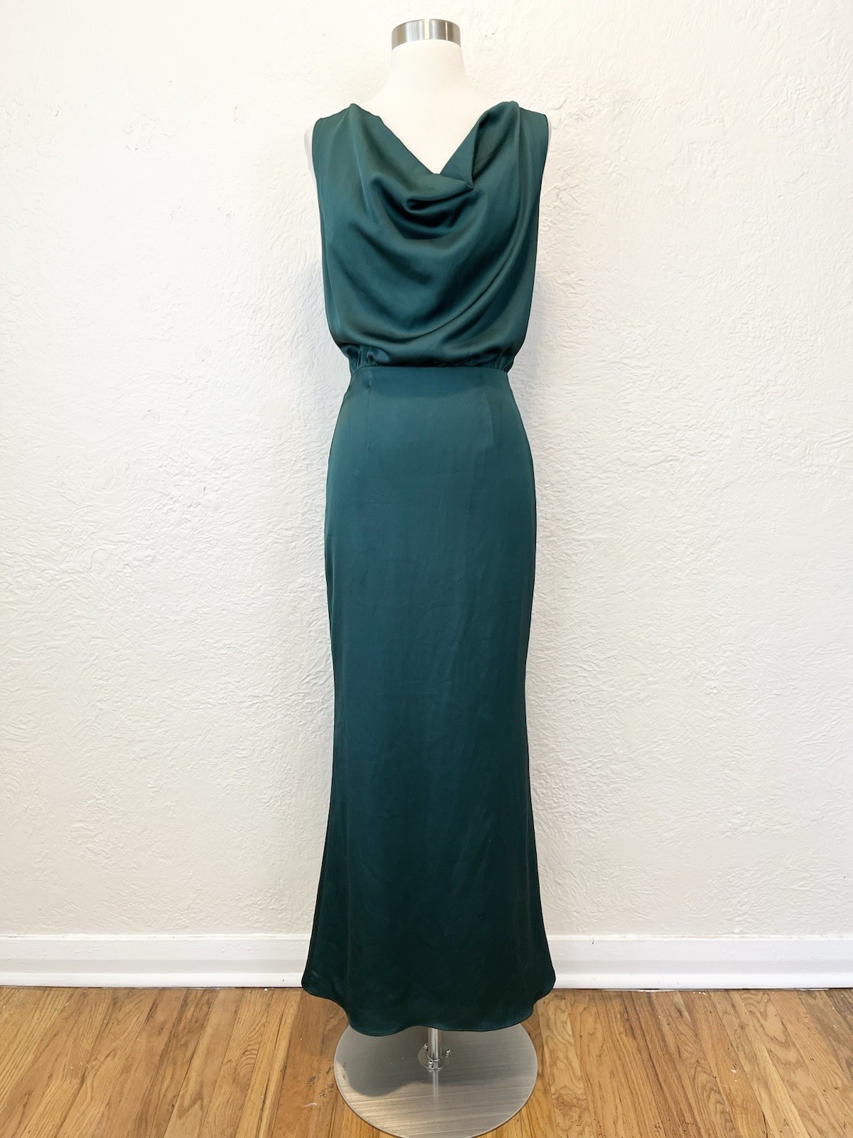Fame and Partners Maxi Dress Emerald Green Satin Formal Gown size 4