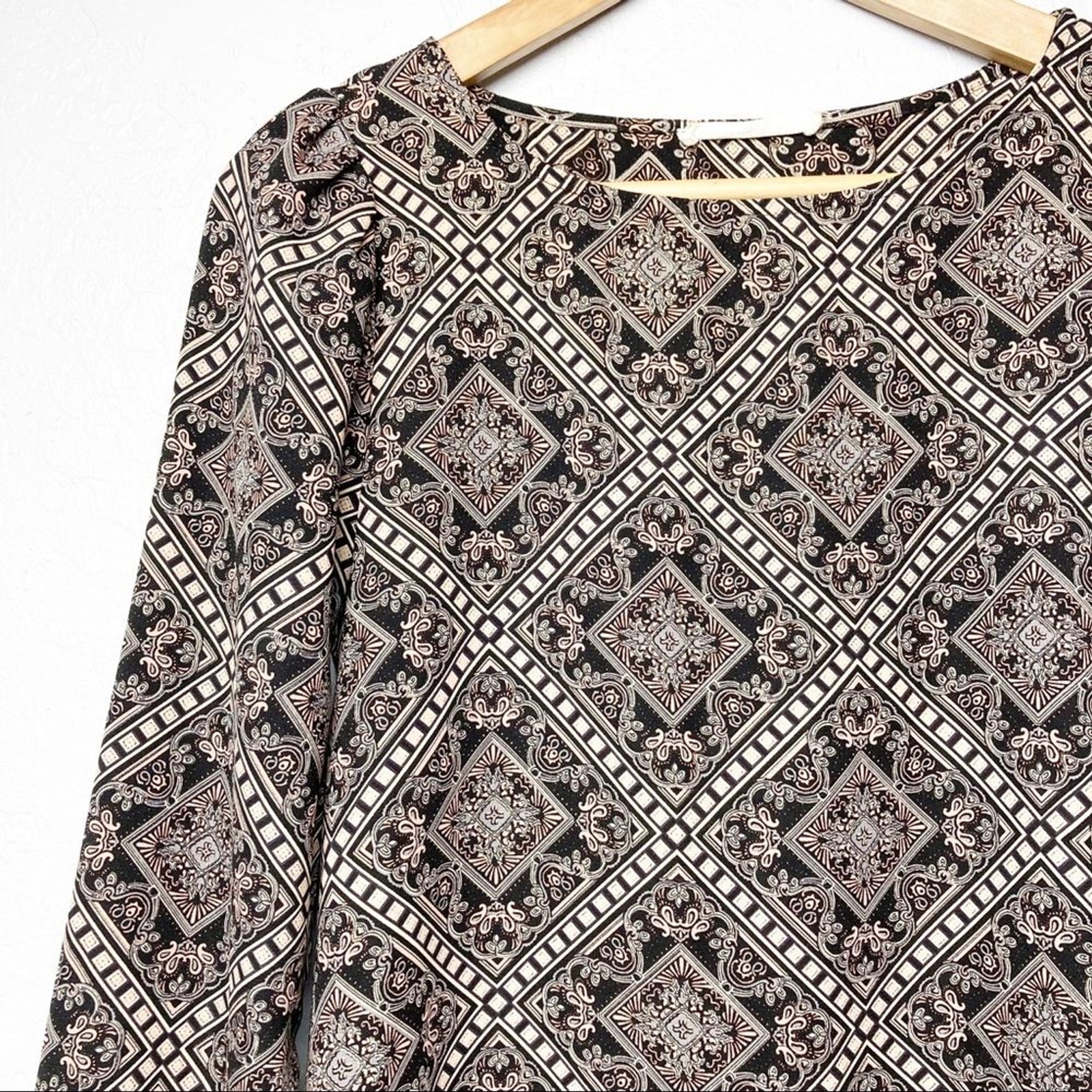 Honey Belle long sleeve shift dress brown and black