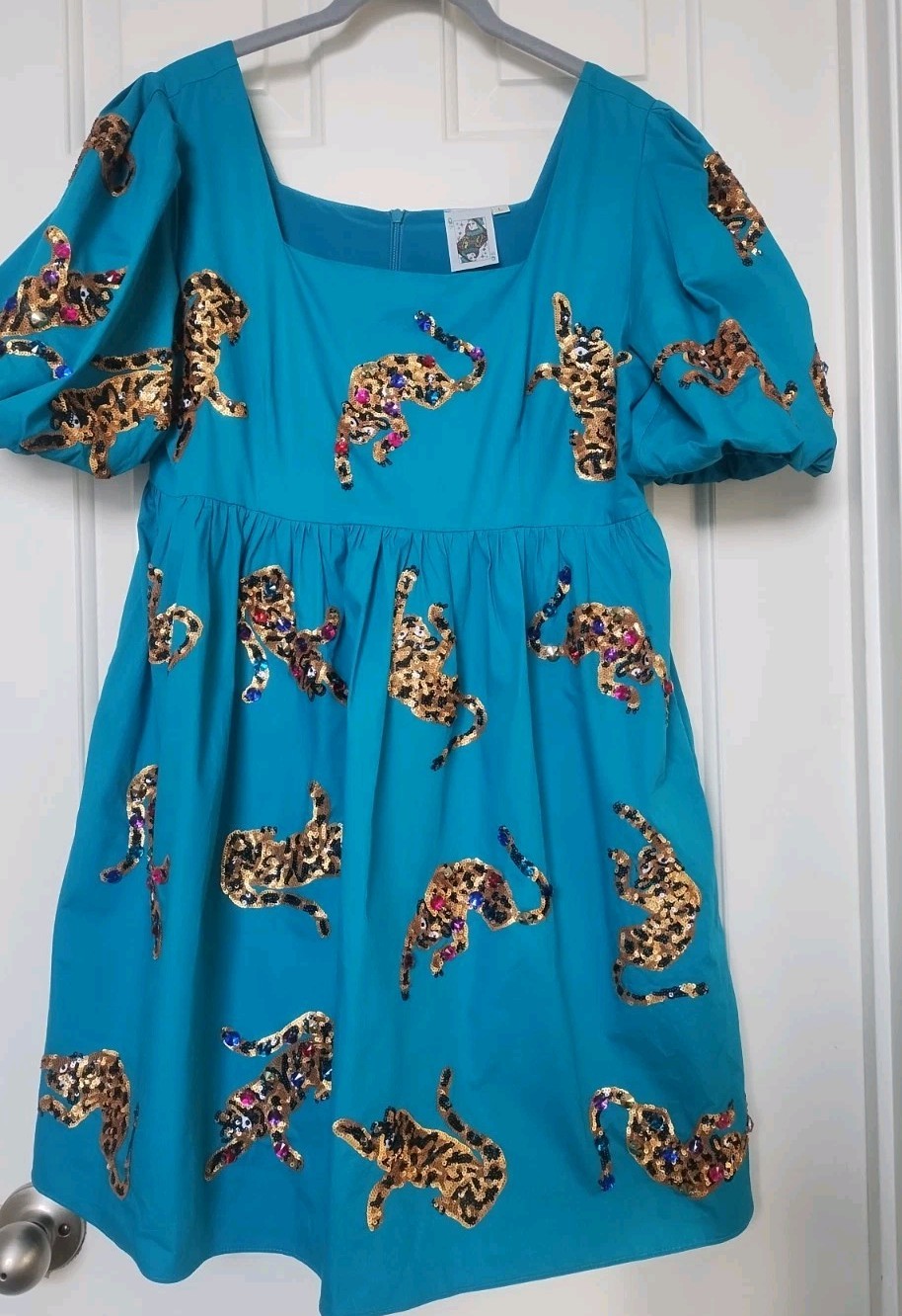 QUEEN OF SPARKLES ✨ Large Lined Cotton Teal Tiger Sequin Dress 🐅 (pockets!)
