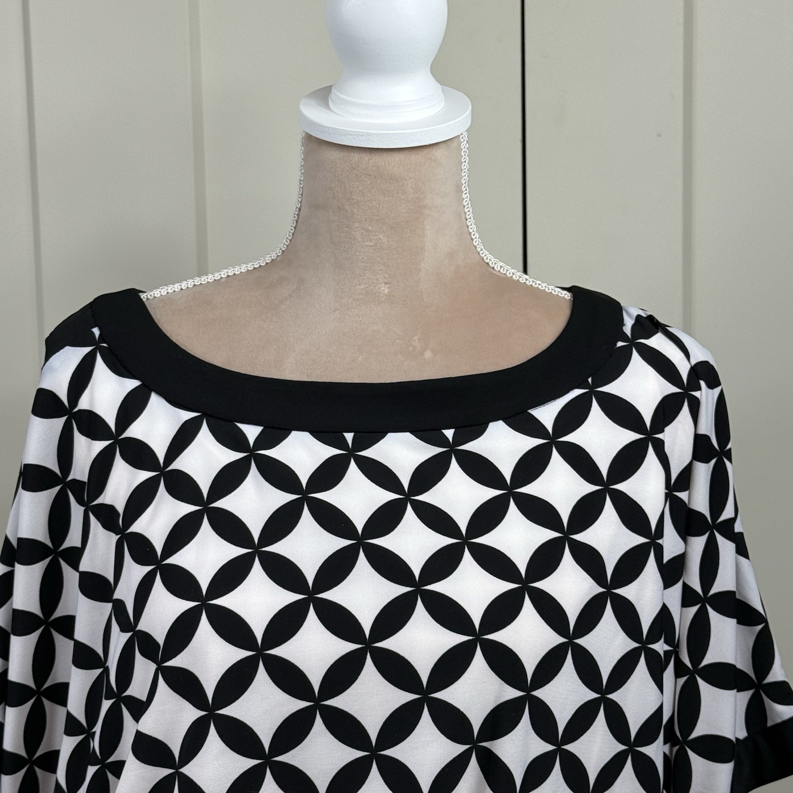 DB Established 1962 Women’s 16 Shift Dress Black Geometric Print Slit Sleeve Y2K