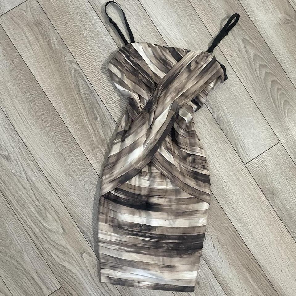 Guess Los Angeles beige and espresso, ruched bodycon mini dress size Small