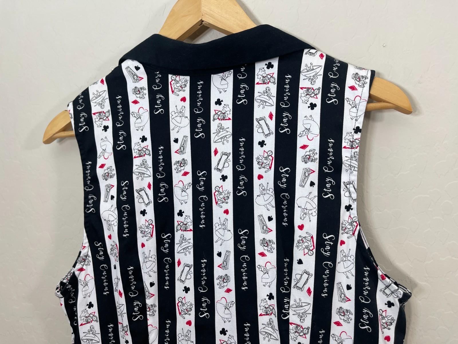 Hot Topic Disney Alice In Wonderland Stay Curious Collared Flare Shirt Dress L