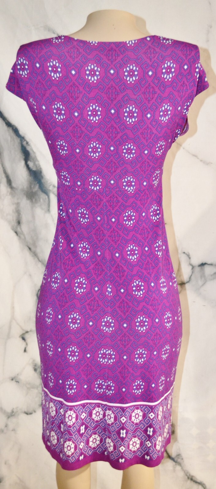 CHAPS Berry Blue Beige Patterned Dress Small Slight Cap Sleeve Twist Bust