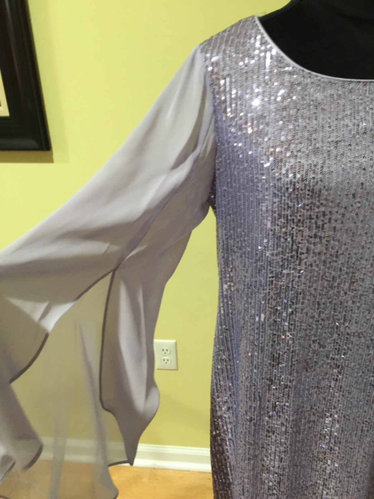 Ladies Connected Apparel Elegant Lavender Sequins dress 14 made in Sri Lanka
