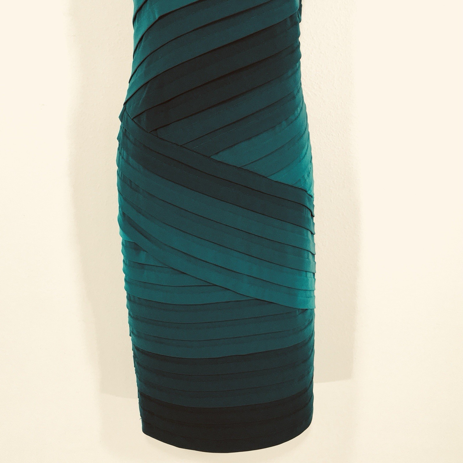 Tadashi Collection Sz L Teal Blue Green Ombré Stretch Bandage Pencil Dress