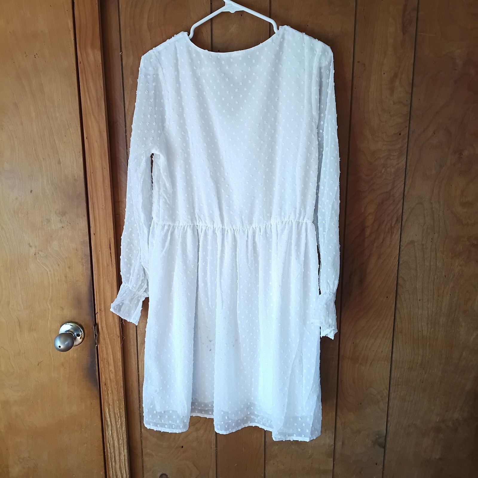 Zenana Womens White Textured Swiss Dot Dress Size S Long Sleeve V-Neck NEW