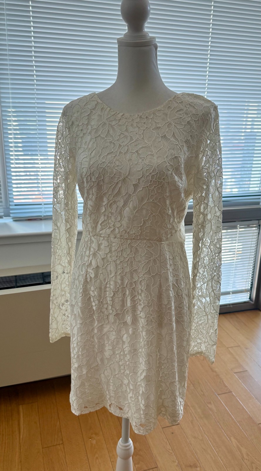 NWT Lulus White Bodycon Dress Size M Long Sleeve Marvelous Melody Lace Cutout