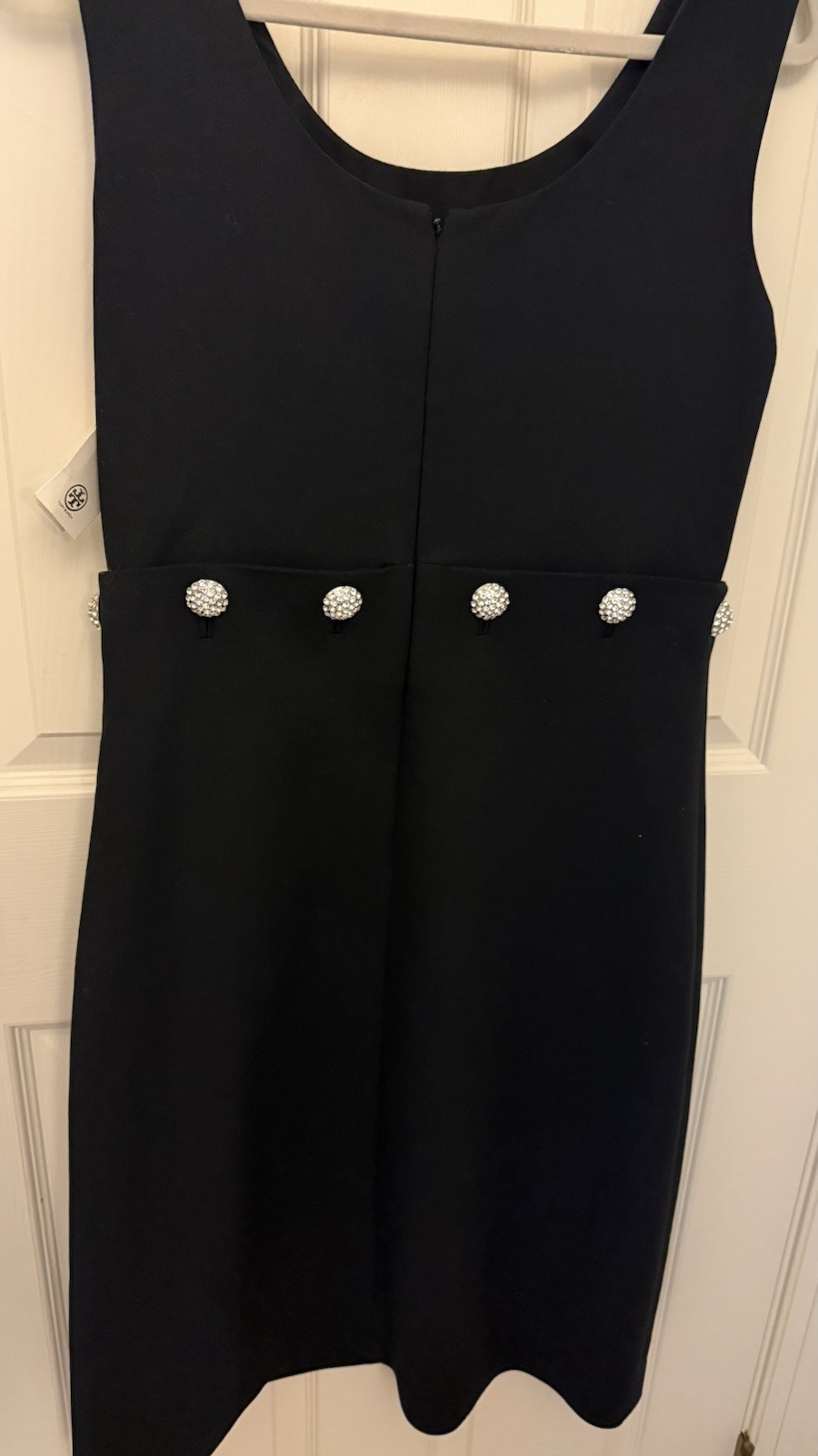 Tory Burch Fremont Black Solid Shift Dress Scoop Neck Sleeveless Knee 8 41107