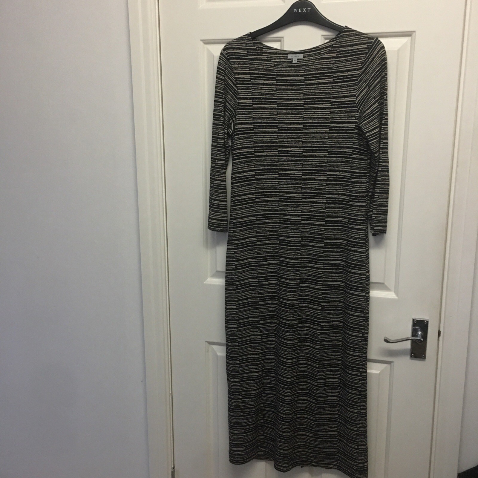 Jigsaw – Patterned Long Dress – Size XS PLEASE CHECK DESCRIPTION 💚