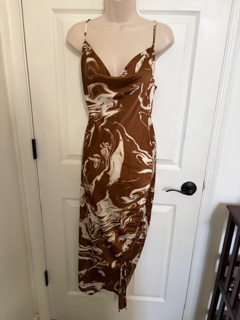 NWT NICHOLE LYNEL Brown White Side Adjustable Rouching Sleeveless Dress, Medium