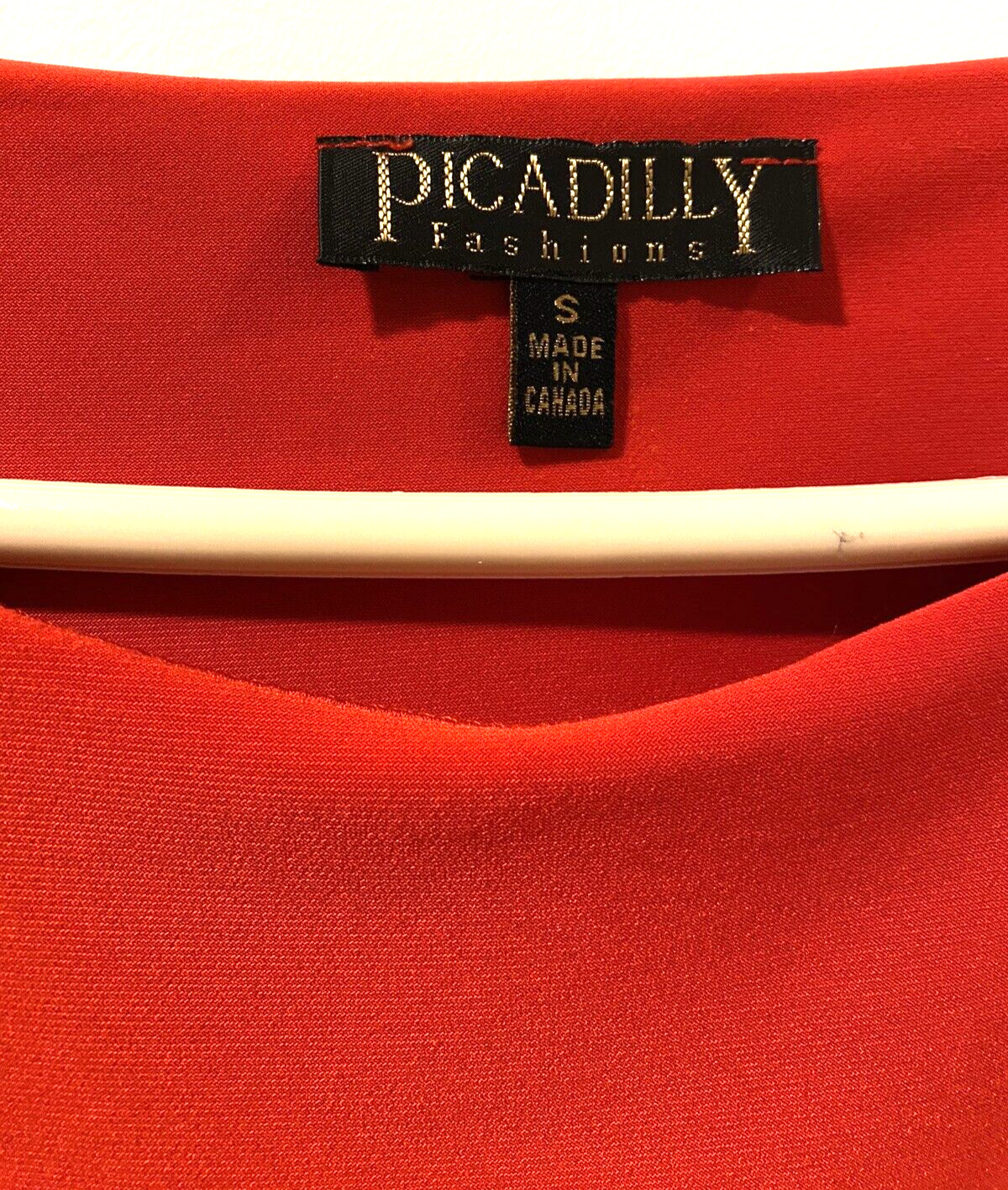 Picadilly Fashions size S sleeveless Red Rouched Sash Bodice Lined Slimming