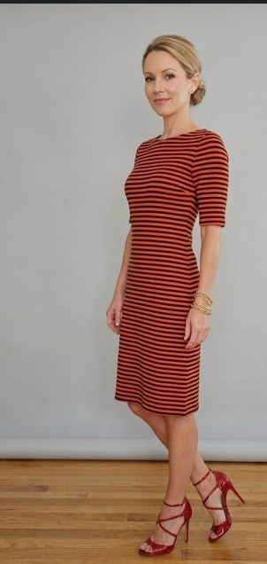 UNIQLO Striped Half Sleeve Shift Dress red and navy blue. Back zipper.