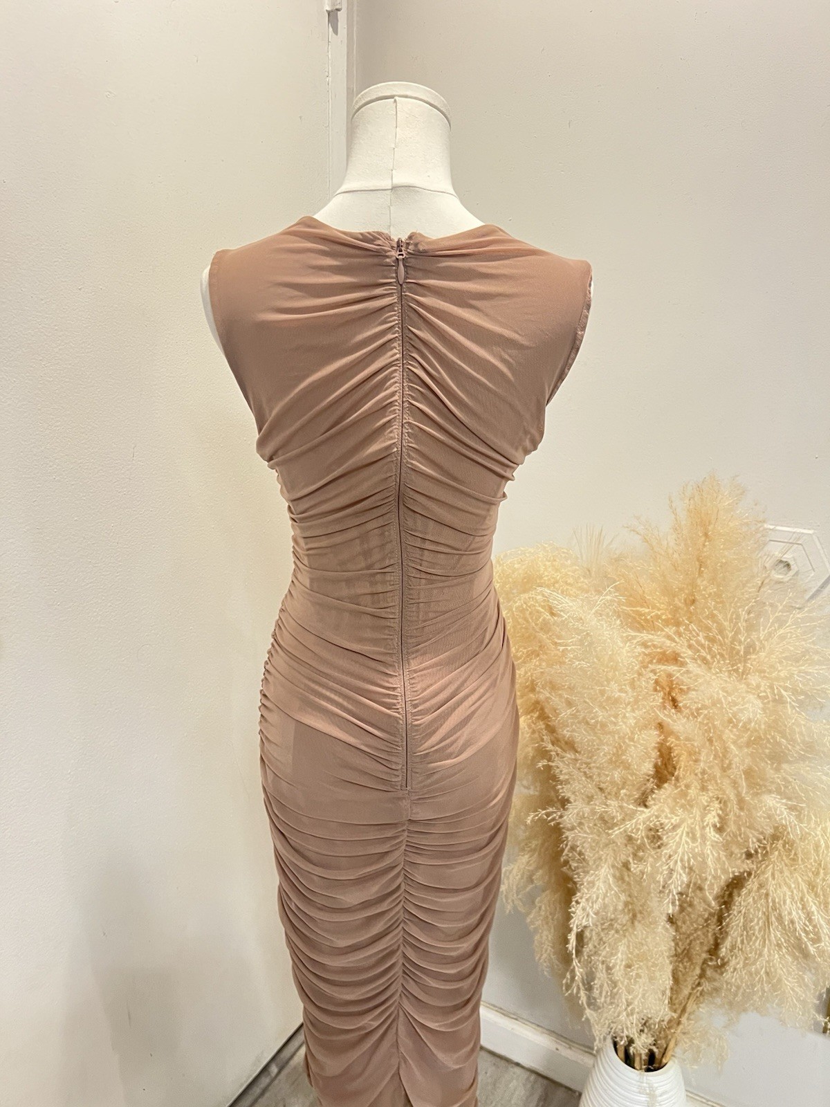 Rosevelvet Beige Solid Bodycon Midi Dress Crew Neck Ruched Zip Mesh Stretch L