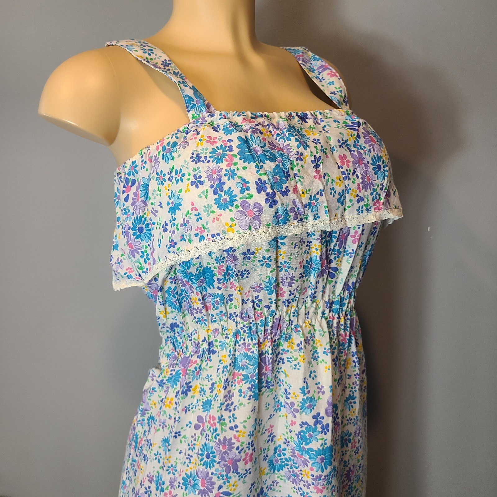 Vintage Handmade Cottagecore Floral Ruffle Apron Dress Size Medium Retro