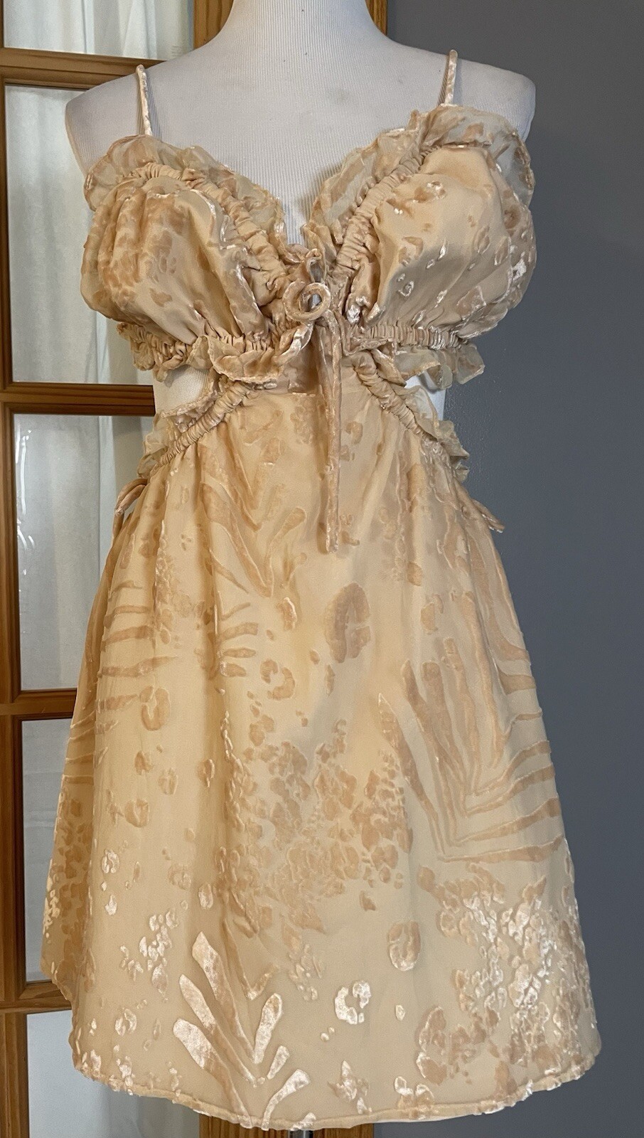 Saboluxe Strappy Open Back Dress M Mini Beige Velvet Floral Mesh Cut Out Waist