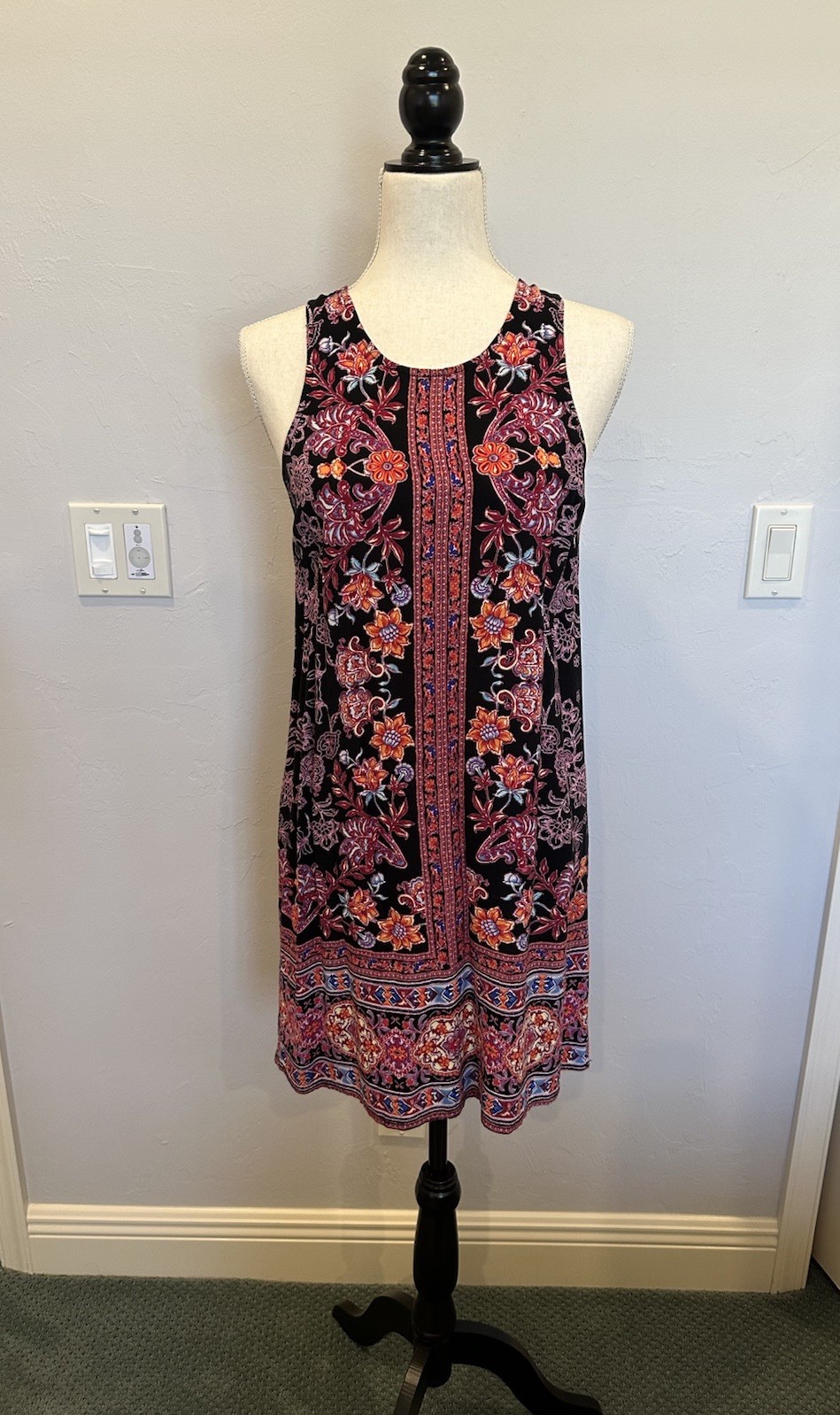 PAPILLON FLORAL SUNDRESS – SIZE MEDIUM – M
