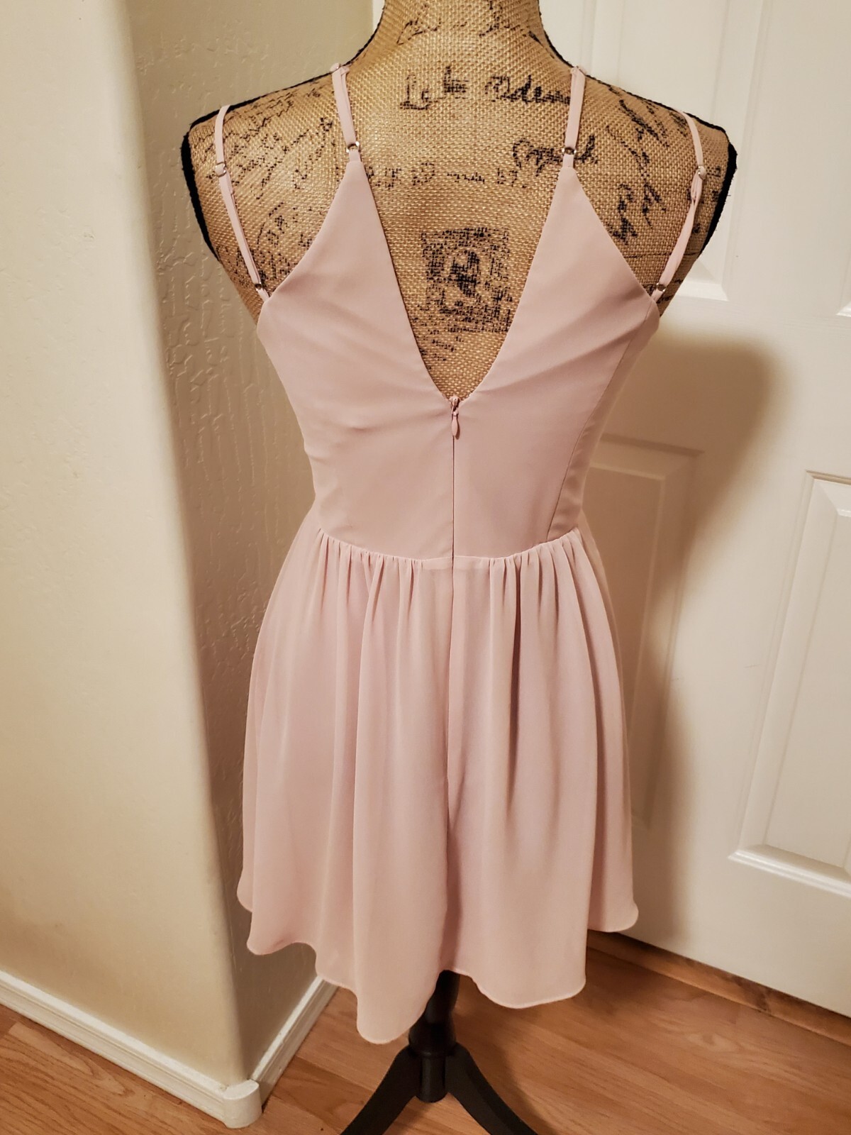 BCBGeneration Women’s Size 4 Blush Sleeveless Strappy A-Line Dress