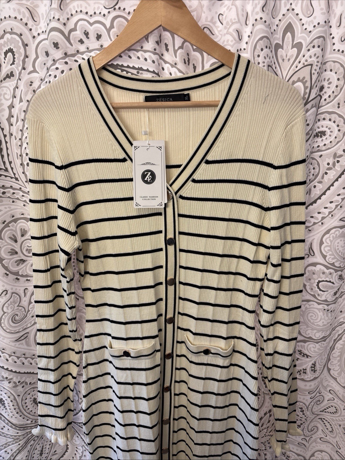 NWT Zesica Striped Faux Button Front Ribbed Sweater Dress Stretchy Cream & Black