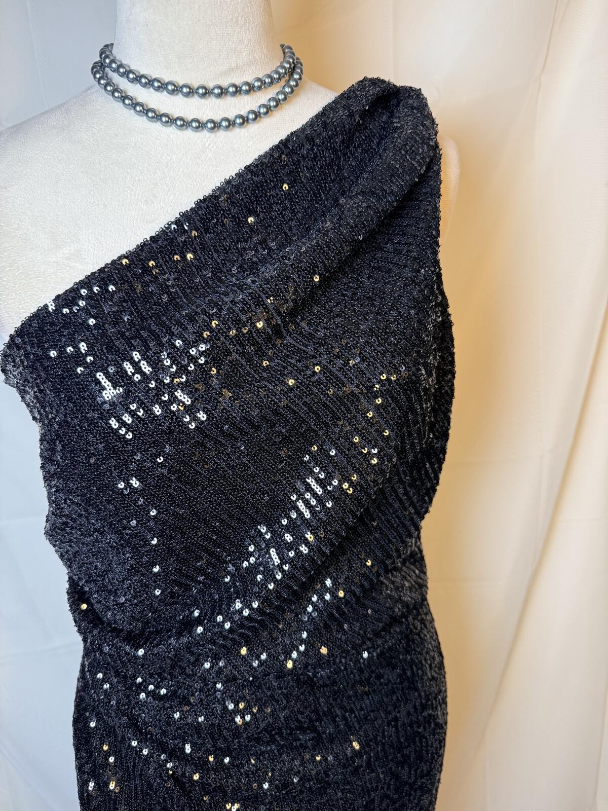 Alexia Admor Black Sequin One-Shoulder Formal Gown NWT