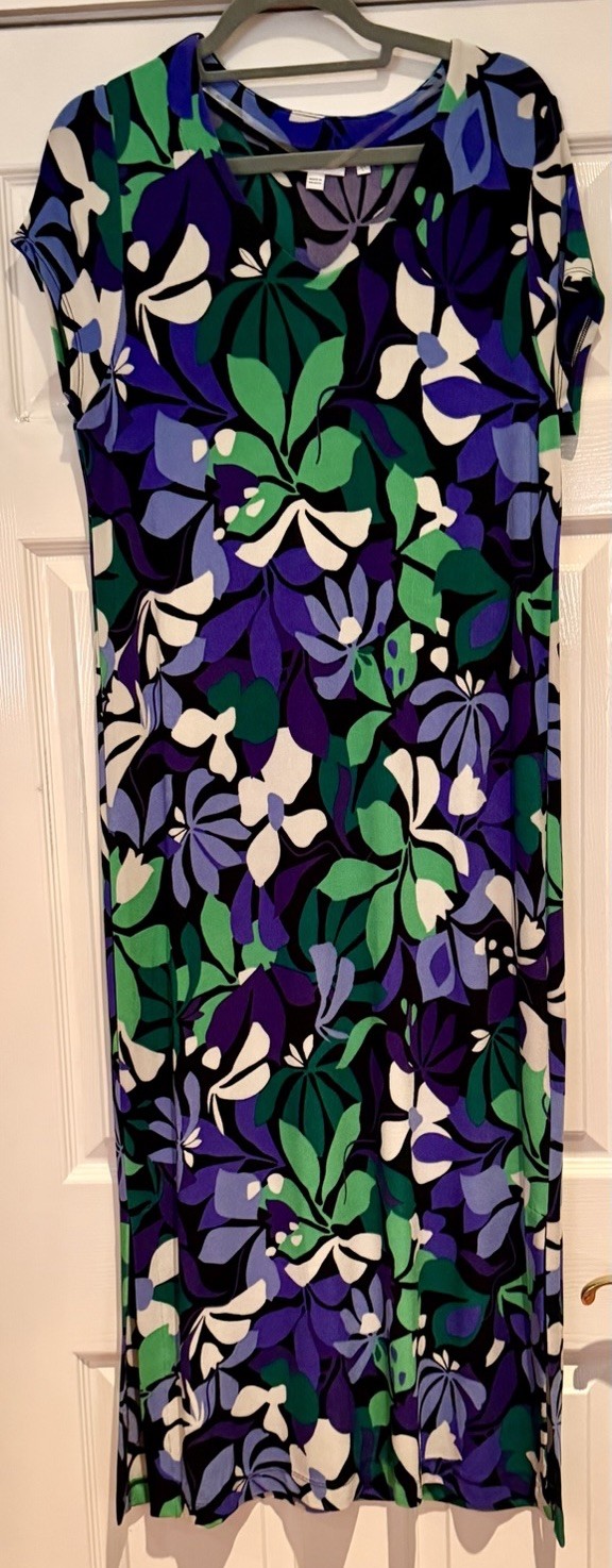 Chicos Slimming, Versatile size 2 Dress
