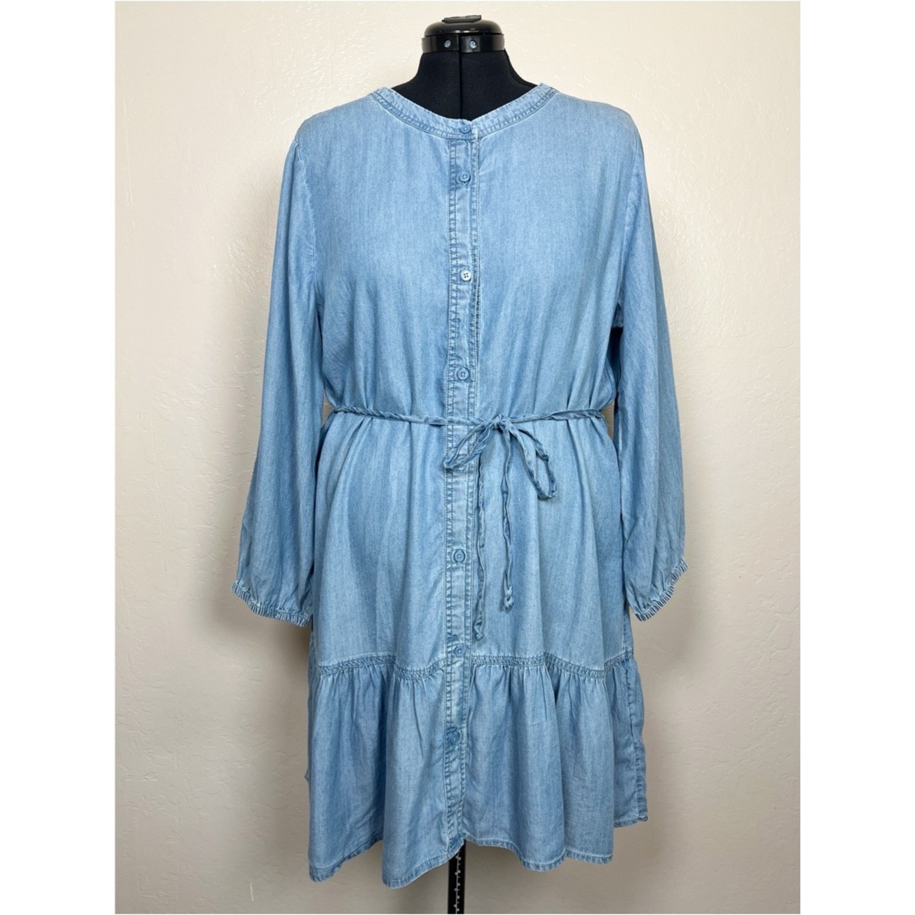 BEACHLUNCHLOUNGE Women’s Size XL Medium Wash Chambray Long Sleeve Shirt Dress