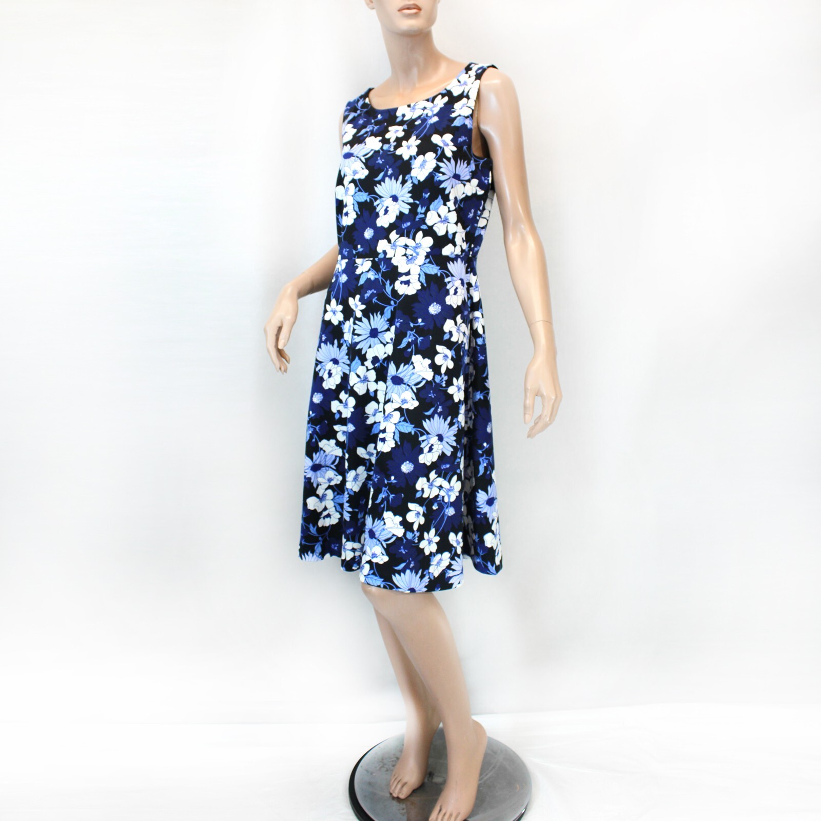 Talbots Black Floral Knee Length Crew Neck Sleeveless Dress size 8 Revised