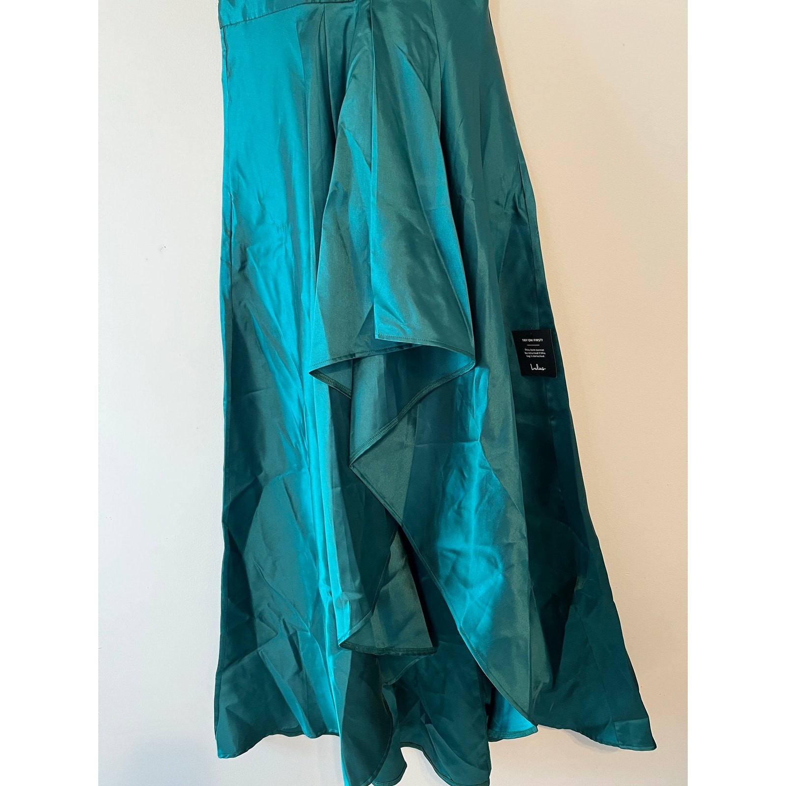 Lulu’s Broadway Show Emerald Green High-Low Gown Size M
