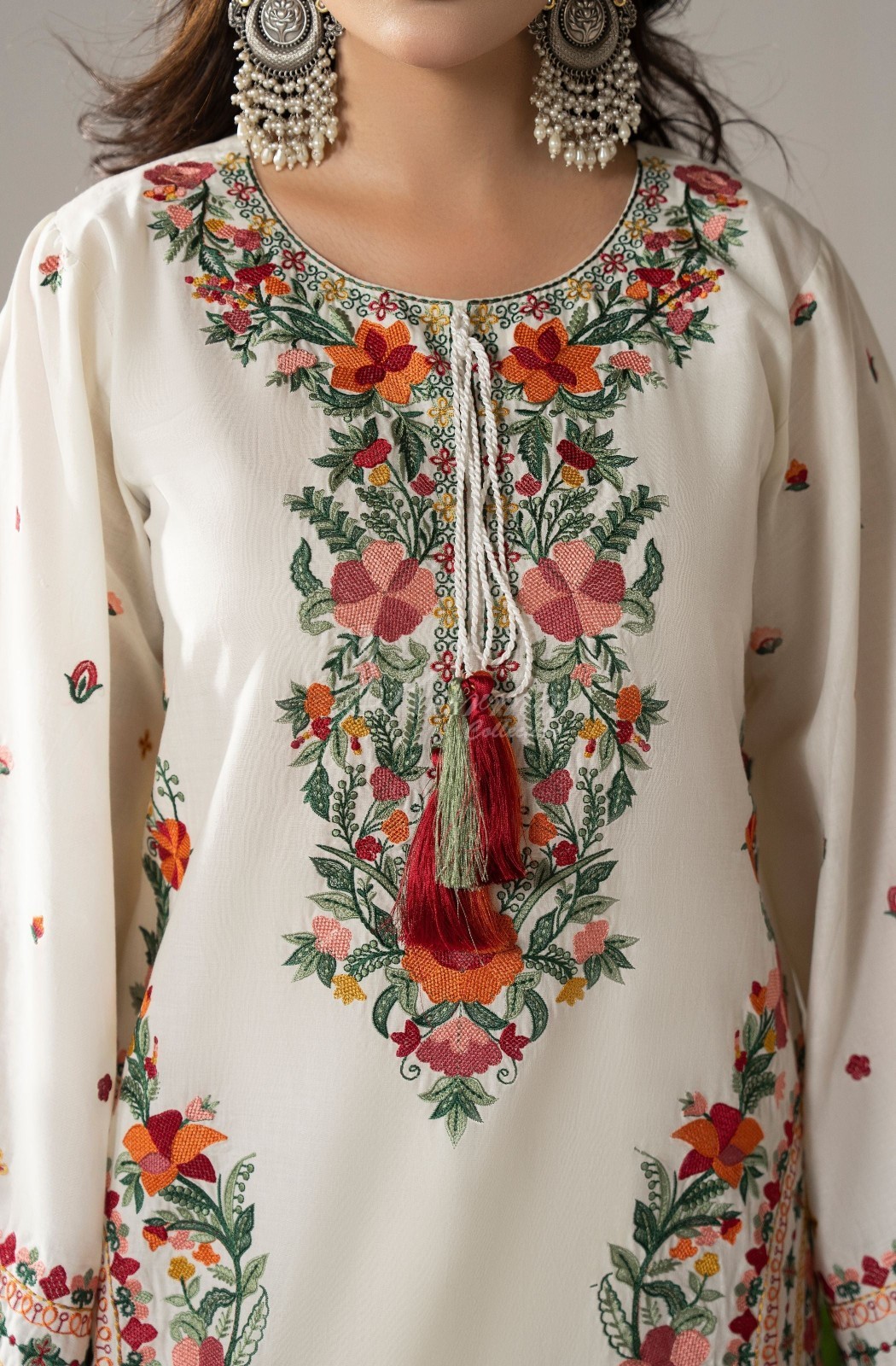 Karma Collection 3 Piece Stitched Embroidery Suit – KC-1581-Warm Cream
