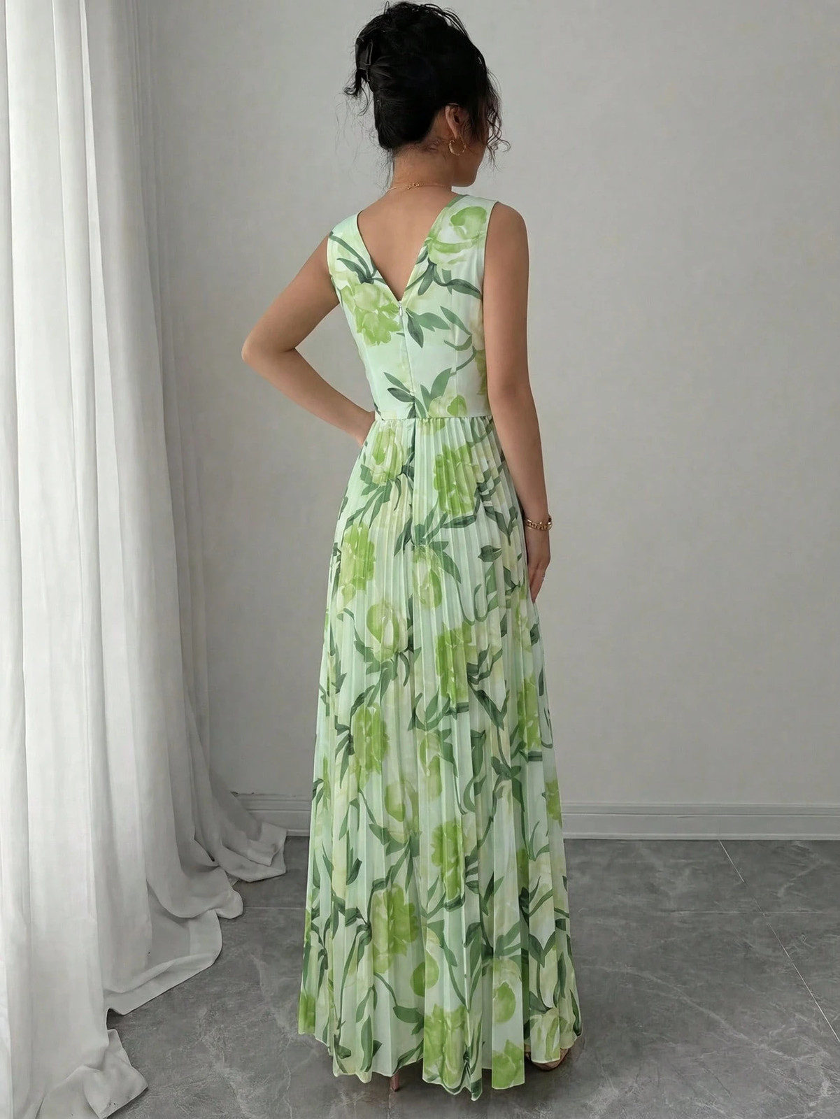 Elenzya Floral Sleeveless A Line Maxi Dress