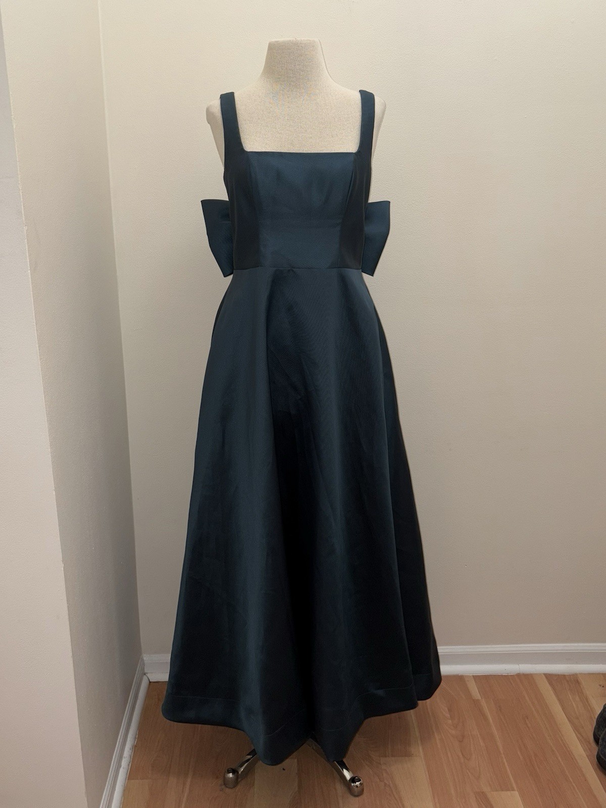 Dessy Collection Green Statement Bow Back Maxi Dress Size 6 Small Formal Elegant