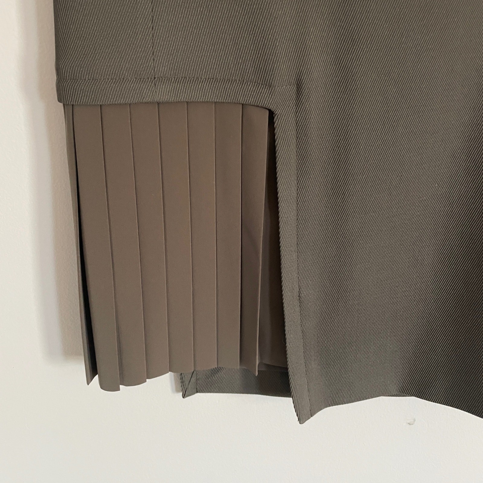 Akris Punto Asymmetrical Sleeveless Wool Shift Dress Grey 4 Mini Career Minimal