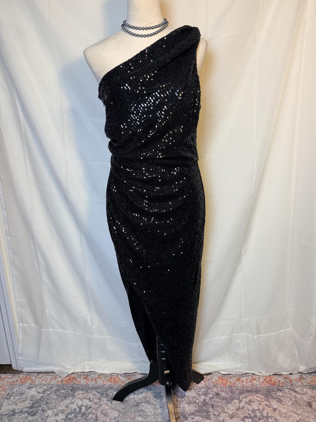 Alexia Admor Black Sequin One-Shoulder Formal Gown NWT