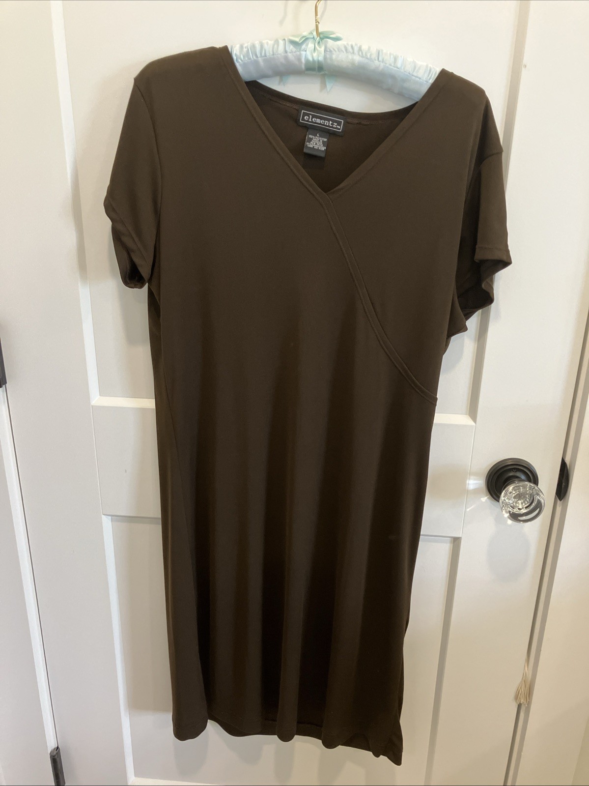 This Brown ELEMENTS V-neck dress features an asymmetrical faux-wrap Style sz L